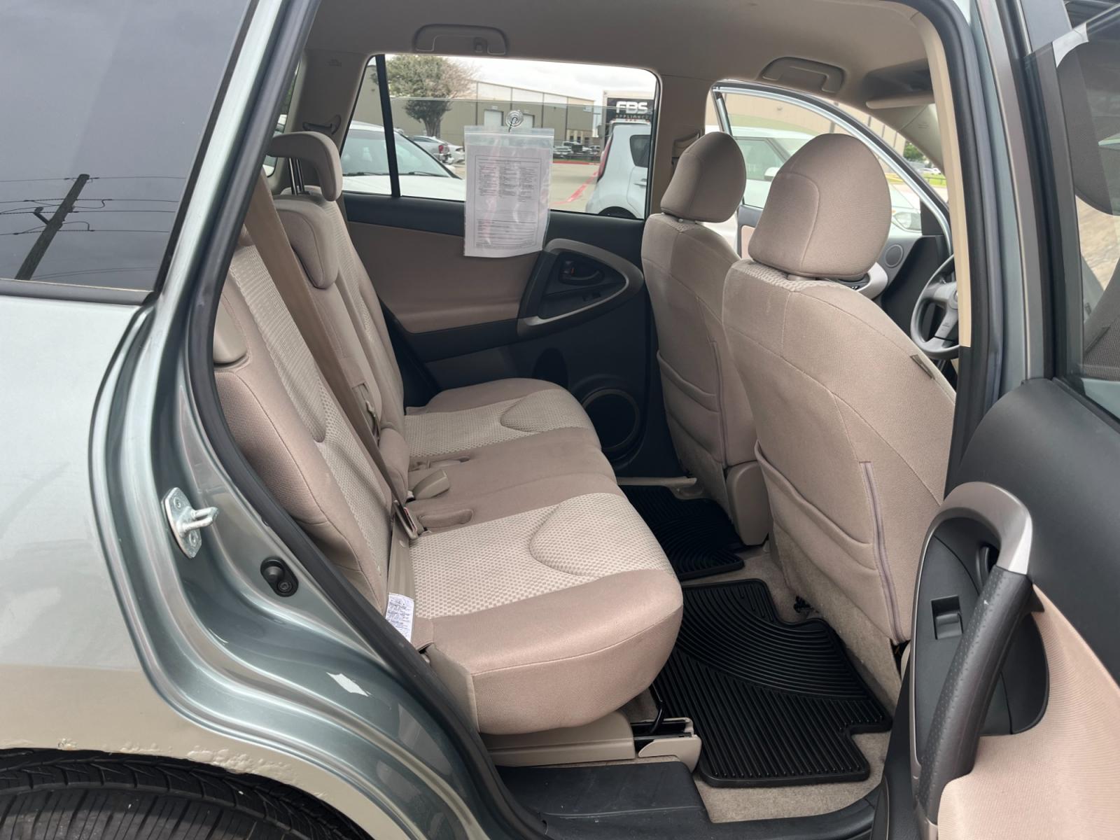 2008 green /TAN Toyota RAV4 Base I4 4WD (JTMBD33V685) with an 2.4L L4 DOHC 16V engine, 4-Speed Automatic transmission, located at 14700 Tomball Parkway 249, Houston, TX, 77086, (281) 444-2200, 29.928619, -95.504074 - Photo #12